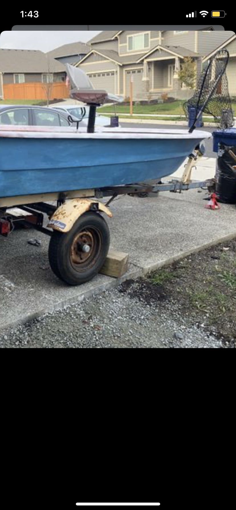 12Ft BOAT w/ TRAILER(Need gone ASAP)