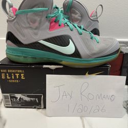 Selling. Some  OG Nike Lebron Basketball Shoes Size 12 12.5 Box Sz James