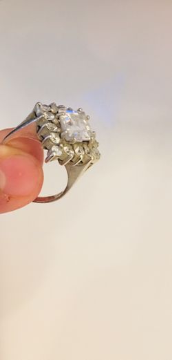 Nice gold ring for sale (Make an offer)