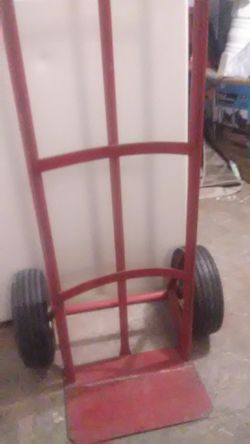 Heavy duty hand truck