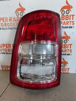 2019 RAM 2500/3500 Driver Halogen Tail Light CHEAP OEM 2024✅