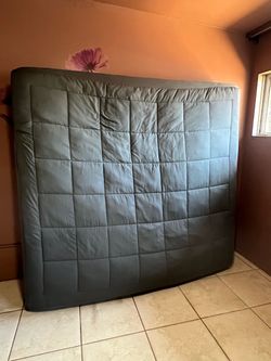 FREE FREE FREE king size mattress