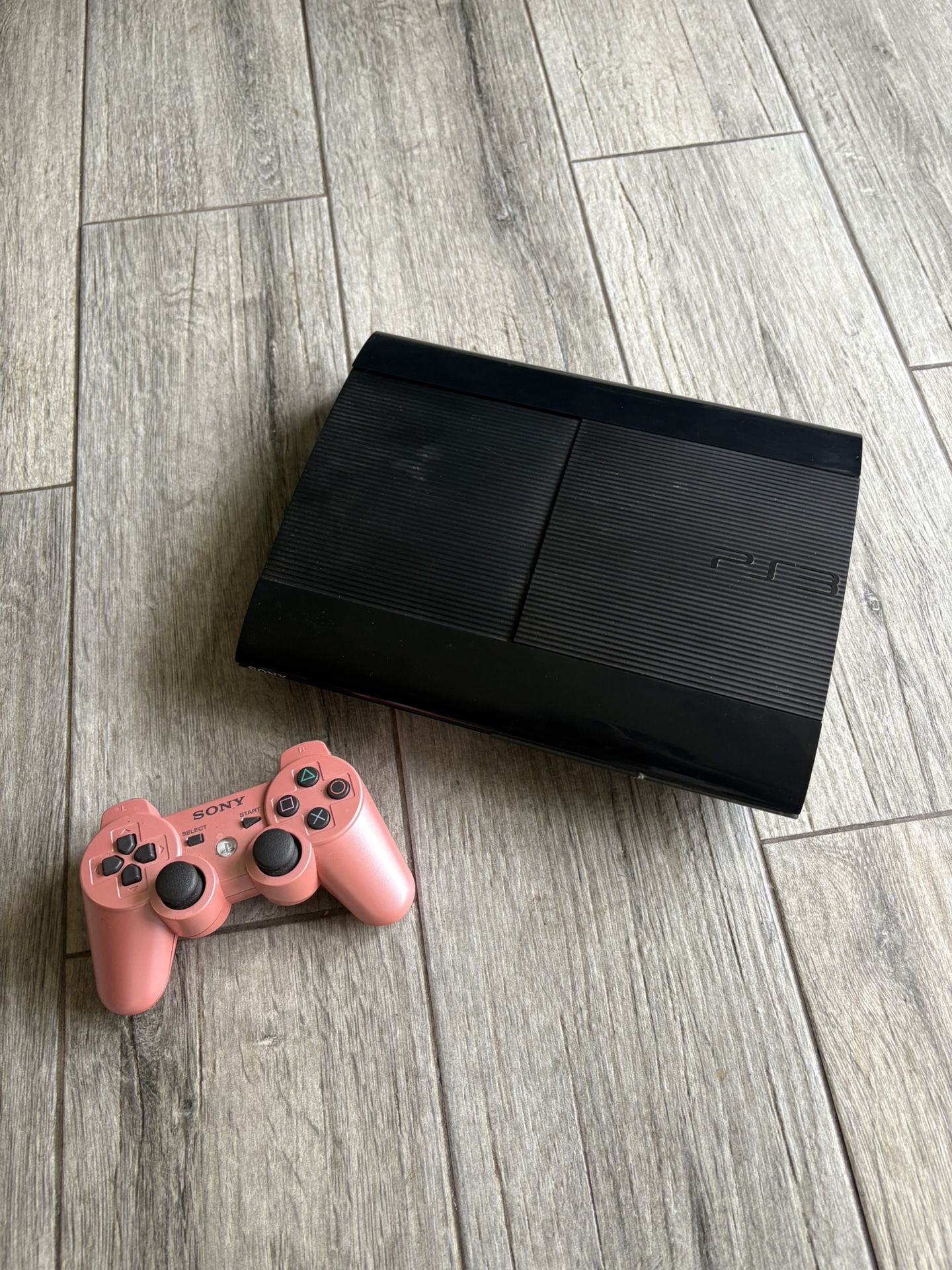 Sony PS3 Super Slim 500GB + Pink DualShock 3 Controller