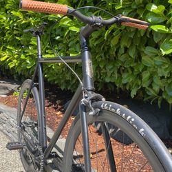 REI / Fixed Gear Cycle - New Condition Bicycle 