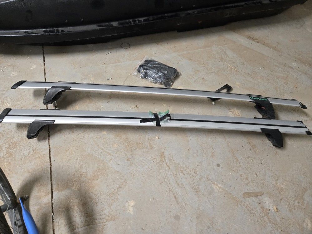 Yakima Whisper Through Bar Roof Rack Pair