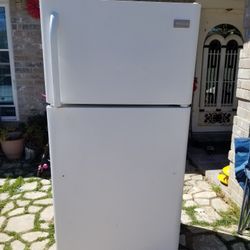 Frigidaire  Refrigerator 