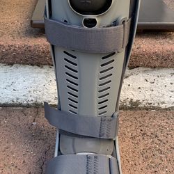 Ossur  REBOUND® AIR WALKER Slim Liner new was in storage 