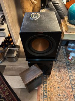 Speaker and subwoofer