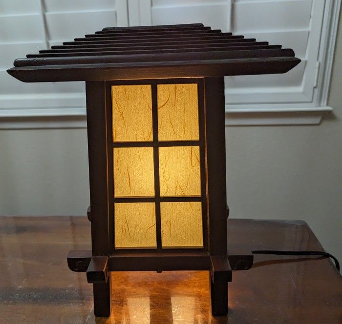 Oriental Puggi  Table Lamp 