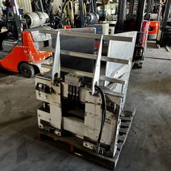 FORKLIFT ATTACHMENT CASCADE BOXCLAMP 