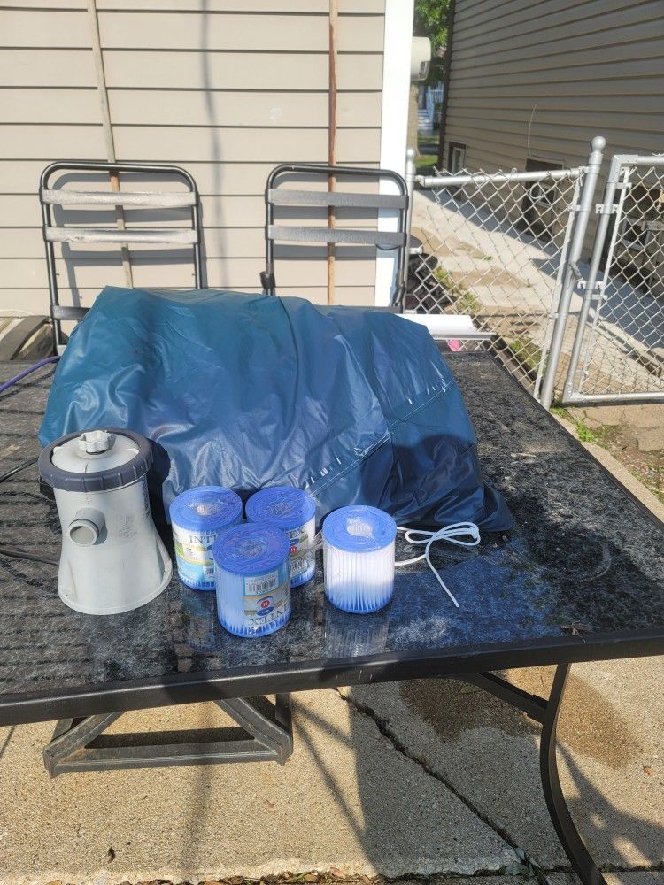 Small Pump And Filters With Pool