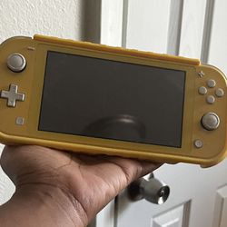 Nintendo Switch Lite + Supermario Game