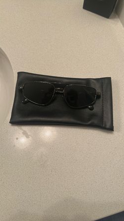 Quay pitstop sunglasses