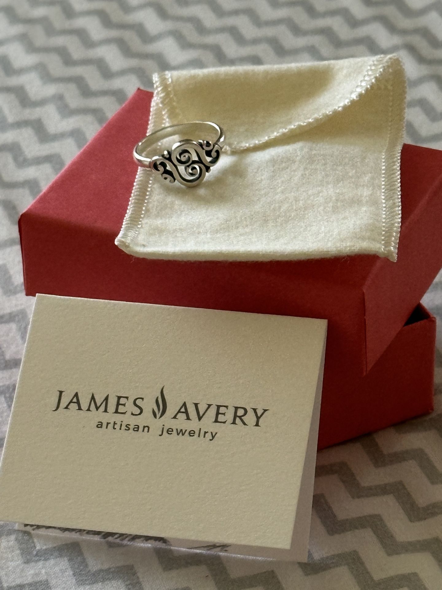 James Avery Ring Size 8/5 