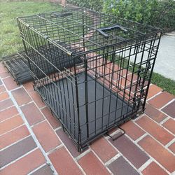 Medium Wire Dog Crate with Tray – Folding – 2 Available