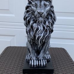 King Leo Leo The Lion Statue 
