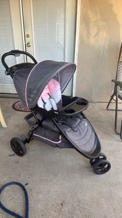 Baby trend like new, material easy to clean