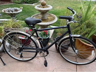 Schwinn Hybrid Bike