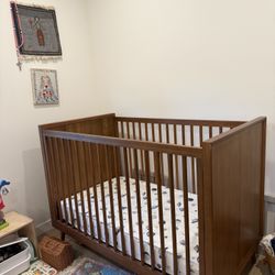 West Elm midcentury Crib WITH conversion Kit
