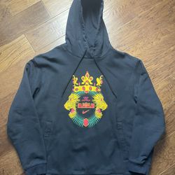 Nike LeBron James Hoodie “Strive for Greatness” – Men’s XL