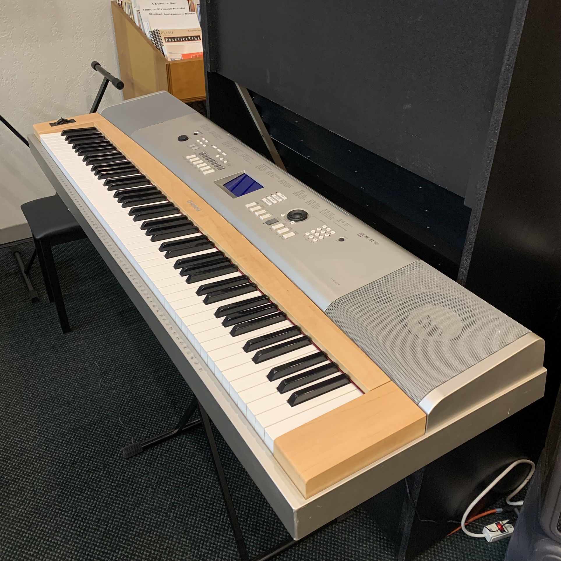 Yamaha YPG-625 88 Key Digital Piano 