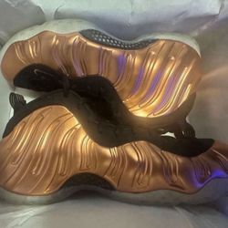 Nike Air Foamposite One (2025) ( GREAT CONDITION) PRICE IS FIRM(NO TRADES)