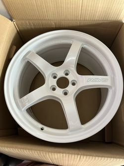 Rays Gram Lights 57CR 17x9 White