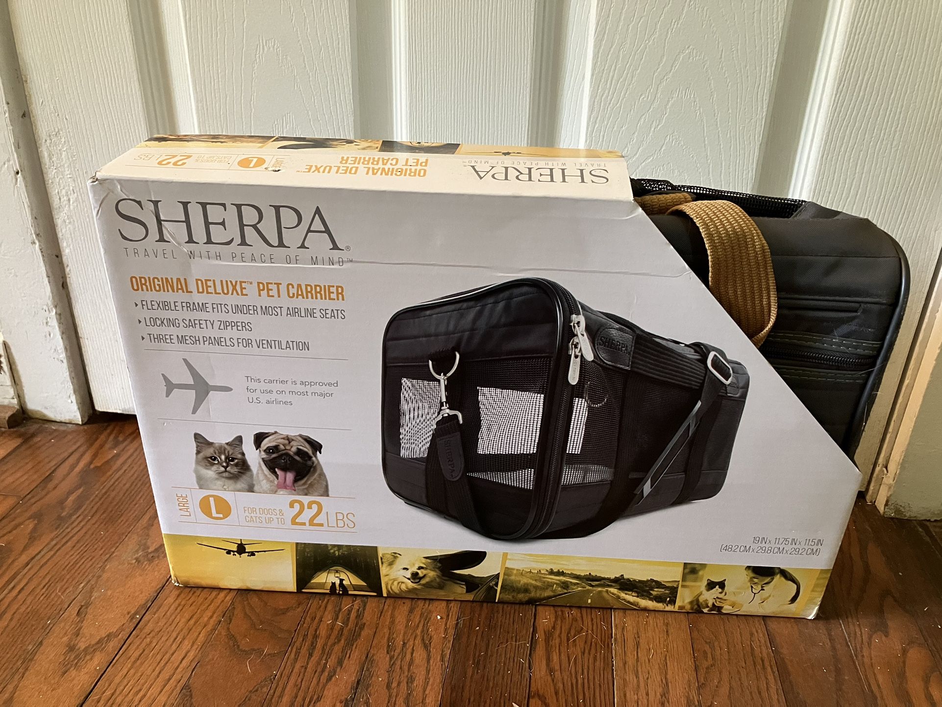 SHERPA Original Deluxe Pet Carrier (Large) (Unopened In Box) ($45 OBO)