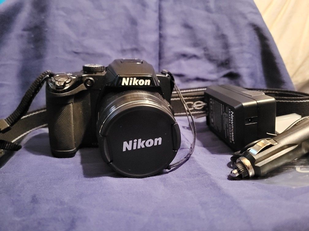 Nikon Coolpix P500 Digital Camera