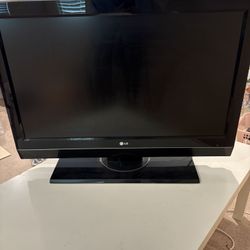 LG37LC7D TV From LG With Remote 