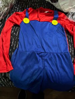 Super Mario Halloween costume only the outfit size medium 7-8years old new without