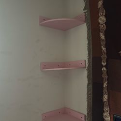 Corner Shelves