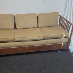 Spindle couch / hide-a-bed, very clean