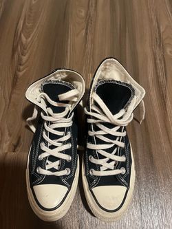 size 5.5 Converse Chuck Taylor High Top Sneakers