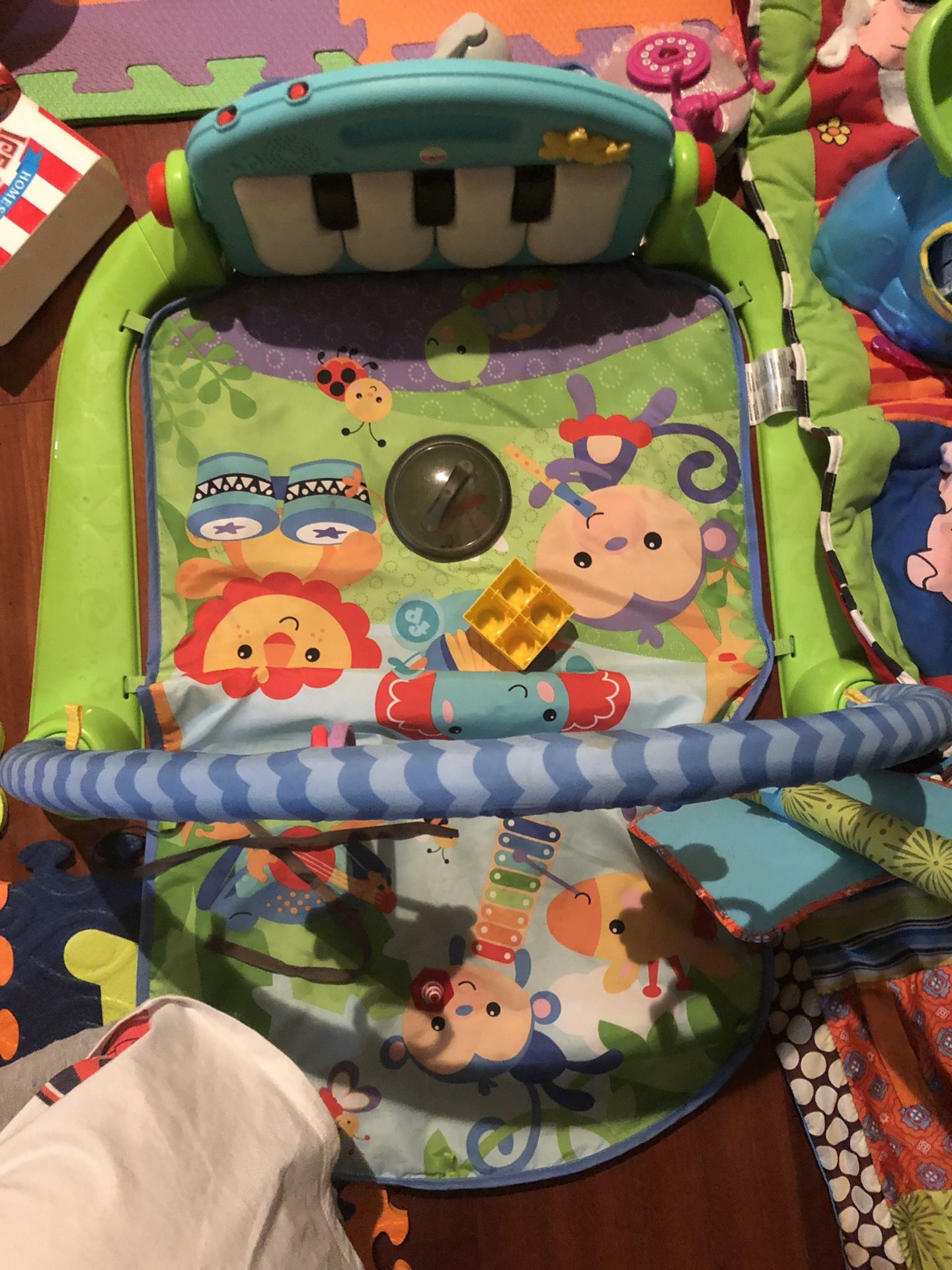 Baby play mat toys