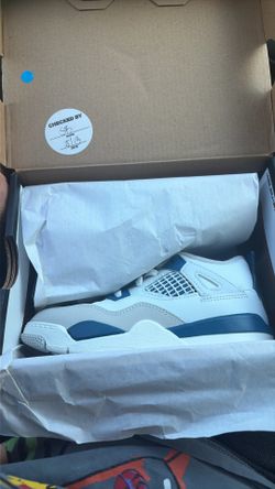 Jordan retro 4 size 10C (NEW)