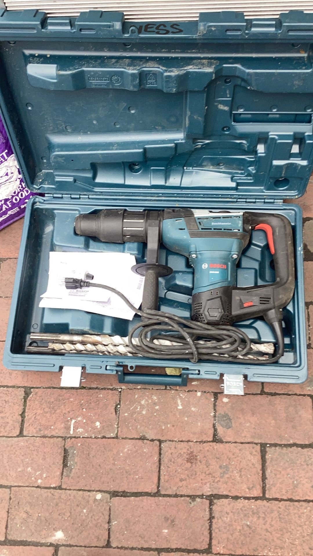 Bosch RH540M 1-9/16” Combination Rotary Hammer- SDS Max