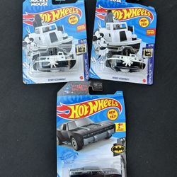 Hot Wheels Retro Entertainment OR Hot Wheels Disney Steamboat