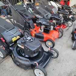 LAWN MOWER CRAFTSMAN WITH YR GARANTY 