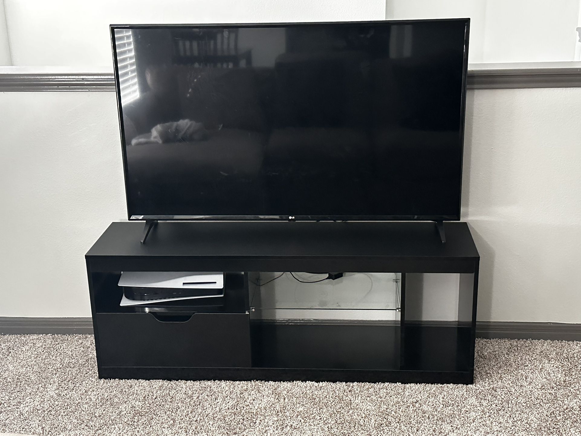 Tv Stand !