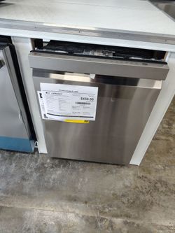LG top control dishwasher with Quadwash