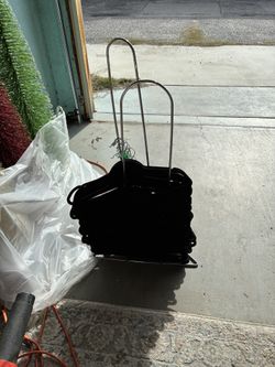 Space Saving Black Felt Hangers .  4 For 1$ 