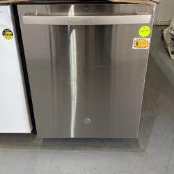 GE Dishwasher In Stainless Steel 