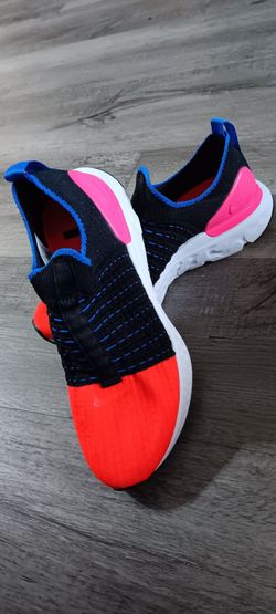 NIKe Slip-On Knit Sneakers Black Red Blue Pink