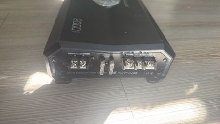 Car subwoofer amp