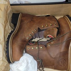 Woman’s Steel Toe Boots Red Wings 