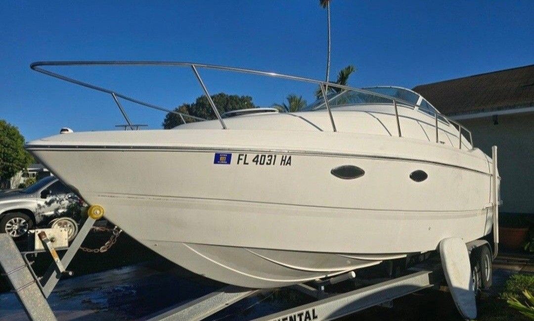 1992 - 23' Chris Craft Crowne Boat Marine - TRADE for a car, Smaller Boat Or Jet-Ski. 