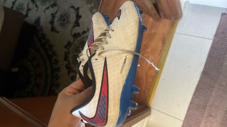 Nike Hyper Venom