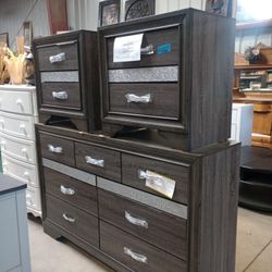 Dresser Set