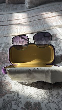 Sunglasses Gucci